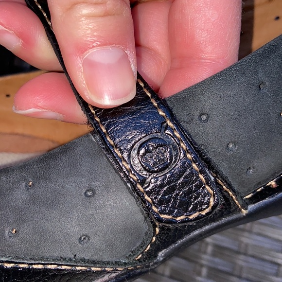 Born Mary Jane with Velcro strap black 8.5/40 leather upper EUC - Picture 6 of 10